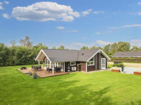 6 person holiday home in Hemmet